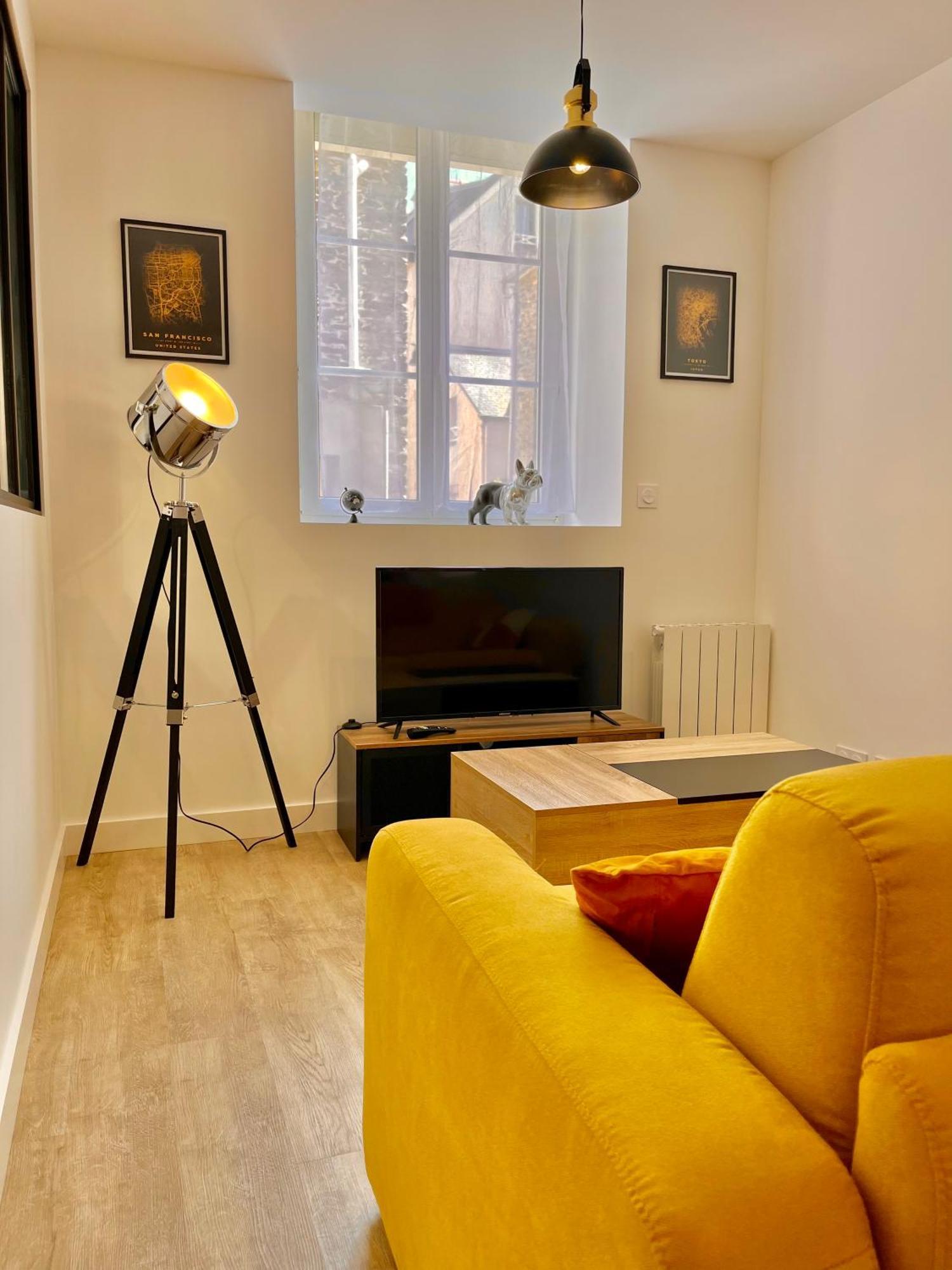 T2 Rez-De-Chaussee, Le Victor Hugo Cancale Extérieur photo